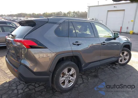 2024 Toyota Rav4 Hybrid Xle z USA, uszkodzony, nr VIN JTMRWRFV9RD237606